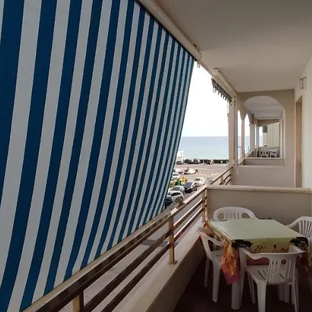 Apartment Monolocale Fronte Mare Lido San Giovanni